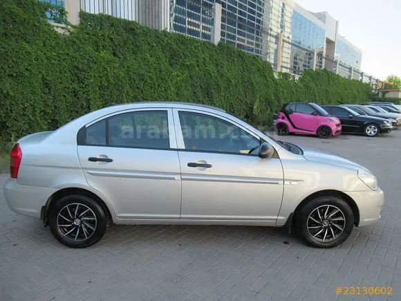 Hyundai Accent Era 1.5 CRDi Mode Image 3